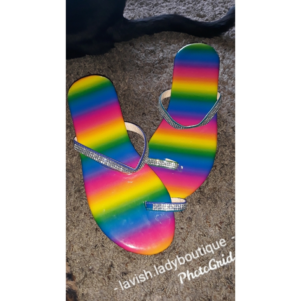 Rainbow me down sandals